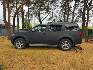 2009 Nissan Pathfinder III, чёрный, 1600000 рублей, вид 5