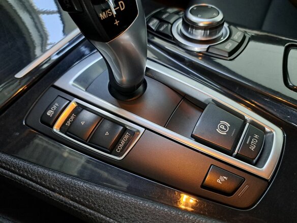 2015 BMW 5 серии 520d VI (F10/F11/F07) Рестайлинг, серый, 1565000 рублей - вид 20