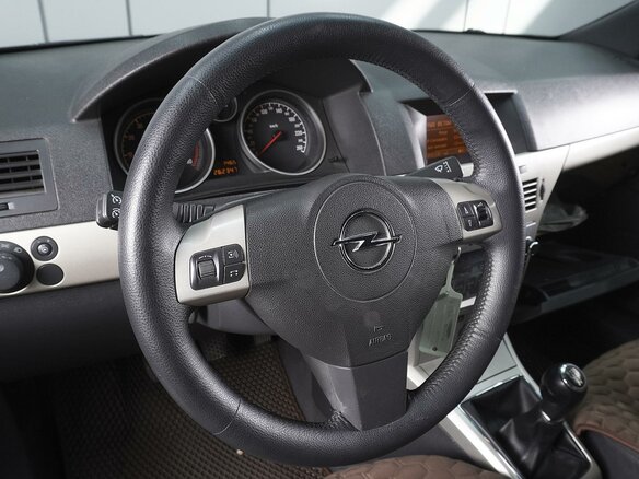2008 Opel Astra GTC H Рестайлинг, чёрный, 580000 рублей - вид 10