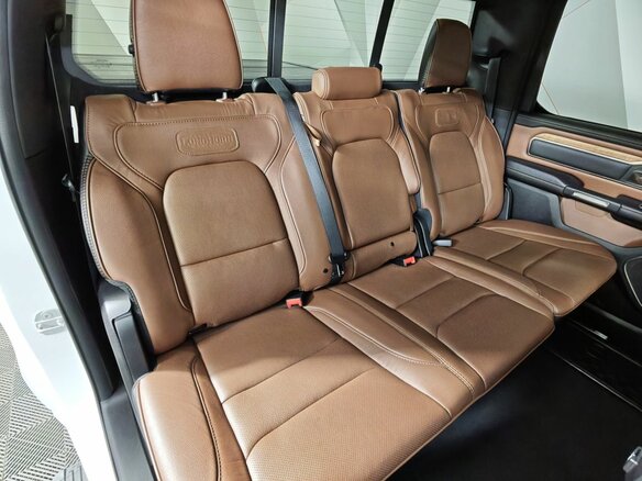 2019 Ram 1500 Crew Cab V, белый, 7200000 рублей - вид 16