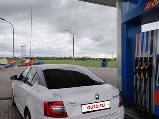 2015 Skoda Octavia III (A7), белый, 399999 рублей, вид 4