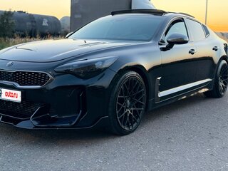 2018 Kia Stinger I, чёрный, 2999990 рублей, вид 3