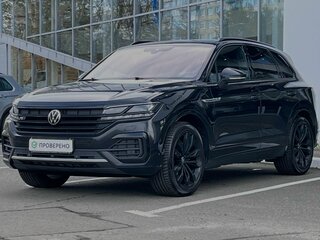 2021 Volkswagen Touareg III, чёрный, 5950000 рублей, вид 1