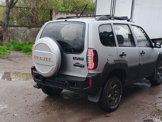 2003 Chevrolet Niva I, серебристый, 580000 рублей, вид 3