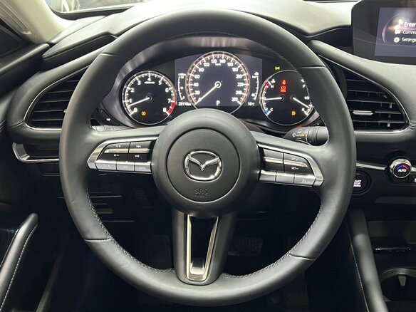 2022 Mazda 3 Axela IV (BP), белый, 1900000 рублей - вид 9