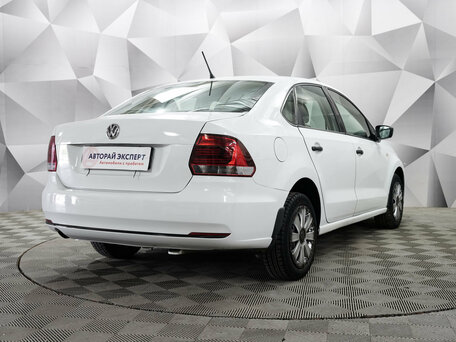 2016 Volkswagen Polo V Рестайлинг, белый, 861000 рублей, вид 5
