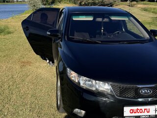 2009 Kia Cerato 4-speed II, чёрный, 690000 рублей, вид 2