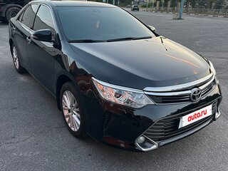 2015 Toyota Camry VII (XV50) Рестайлинг, чёрный, 1999999 рублей, вид 4
