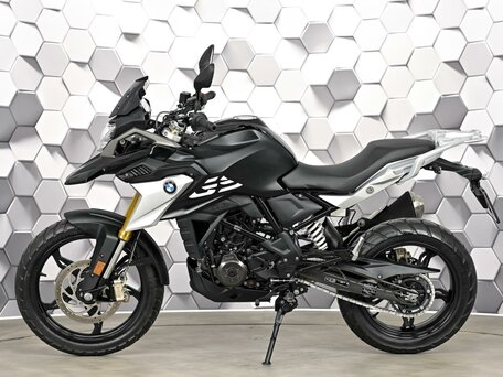 2023 BMW G 310 GS, чёрный, 539000 рублей, вид 4