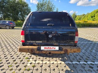 2011 Nissan NP300, чёрный, 850000 рублей, вид 4