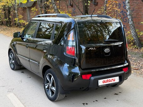 2010 Kia Soul I, чёрный, 640000 рублей, вид 3