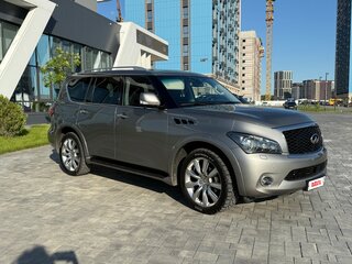 2011 Infiniti QX56 II, серый, 1700000 рублей, вид 4