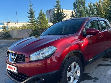 2013 Nissan Qashqai I Рестайлинг, красный, 1290000 рублей, вид 1