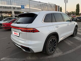 2025 Geely Monjaro (Xingyue L) I Рестайлинг 2 (China Market), белый, 3790000 рублей, вид 4