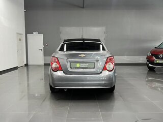 2013 Chevrolet Aveo II, серый, 695000 рублей, вид 4