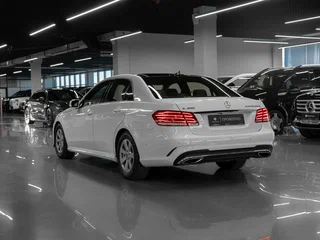 2015 Mercedes-Benz E-Класс 300 CDI  BlueTEC IV (W212, S212, C207) Рестайлинг, белый, 1880000 рублей, вид 4