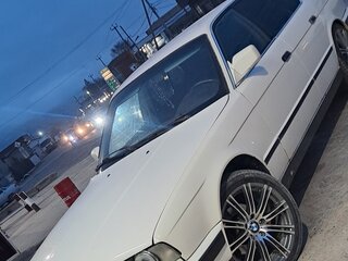1990 BMW 5 серии 520i III (E34), белый, 400000 рублей, вид 3