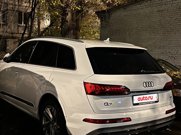 2021 Audi Q7 45 TFSI II (4M) Рестайлинг, белый - вид 12