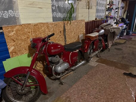 1967 Jawa 350/360, красный, 65000 рублей, вид 1