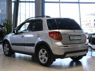 2010 Suzuki SX4 I (Classic) Рестайлинг, серебристый, 650000 рублей, вид 4