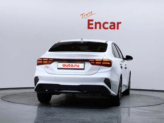 2025 Kia K3 III (BL7), белый, 2150000 рублей, вид 4