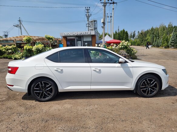 2017 Skoda Superb III, белый - вид 31