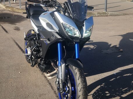 2016 Yamaha MT-09 Tracer (FJ-09), серый, 750000 рублей, вид 3