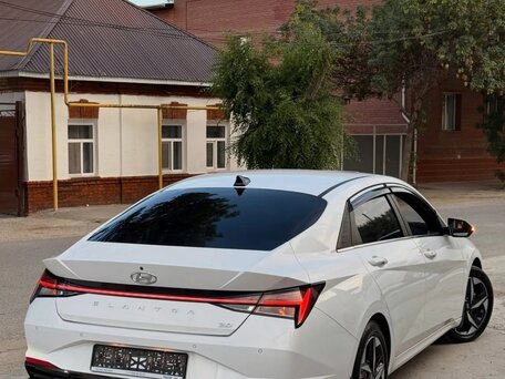2022 Hyundai Elantra VII (CN7), белый, 1554000 рублей, вид 4