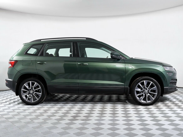 2021 Skoda Karoq I, зелёный - вид 3