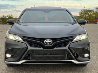 2022 Toyota Camry VIII (XV70) Рестайлинг, чёрный, 4200000 рублей, вид 2