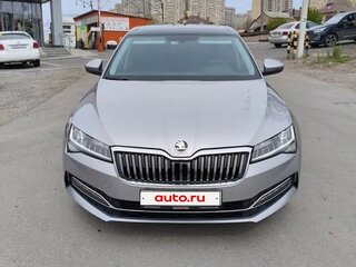 2024 Skoda Superb III Рестайлинг, серебристый, 4600000 рублей, вид 2