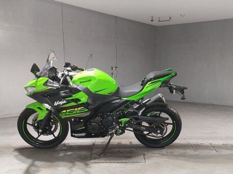 2018 Kawasaki Ninja 400, зелёный, 438000 рублей, вид 2
