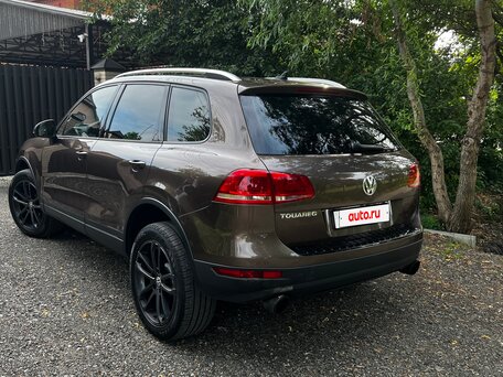 2010 Volkswagen Touareg II, чёрный, 2000000 рублей, вид 5