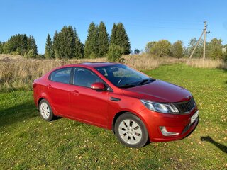 2012 Kia Rio 5-speed III, красный, 750000 рублей, вид 3