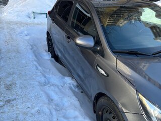 2017 Kia Rio III Рестайлинг, серый, 1070000 рублей, вид 4