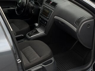 2011 Skoda Octavia DSG7 II (A5) Рестайлинг, серый, 797000 рублей, вид 5