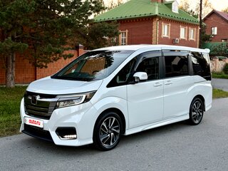 2019 Honda Stepwgn V Рестайлинг, белый, 2590000 рублей, вид 3