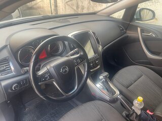 2011 Opel Astra J, серебристый, 705000 рублей, вид 3