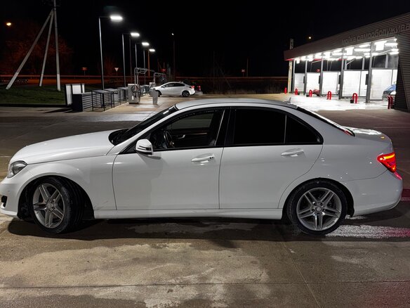 2013 Mercedes-Benz C-Класс 180 III (W204) Рестайлинг, белый, 1370000 рублей - вид 3