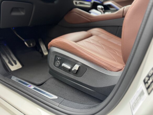 2022 BMW X6 40d III (G06), белый - вид 26