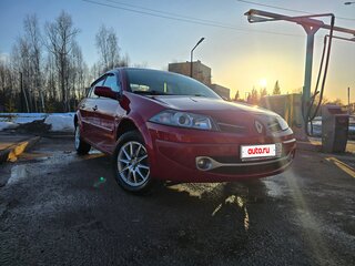 2009 Renault Megane II Рестайлинг, красный, 615000 рублей, вид 2