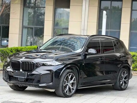 2023 BMW X5 Long 30Li IV (G05/G18) Рестайлинг, чёрный, 6636000 рублей, вид 1