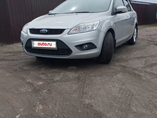 2009 Ford Focus II Рестайлинг, серебристый, 700000 рублей, вид 1