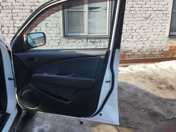2003 Mitsubishi Outlander I, белый, 690000 рублей - вид 14