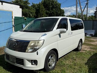 2005 Nissan Elgrand II (E51), белый, 850000 рублей, вид 1