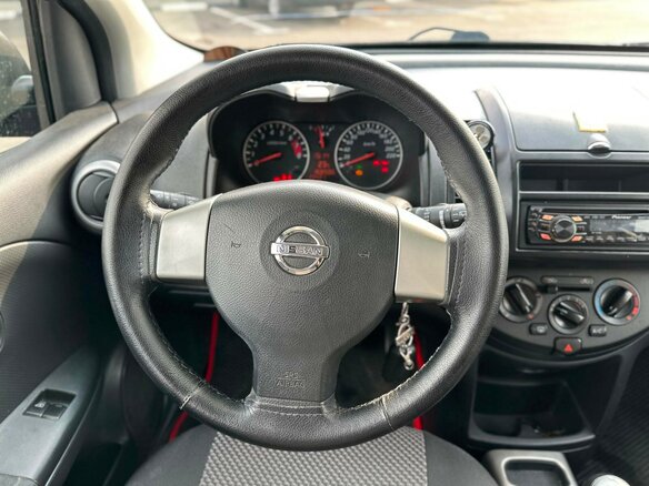 2011 Nissan Note I Рестайлинг, чёрный, 640000 рублей - вид 9