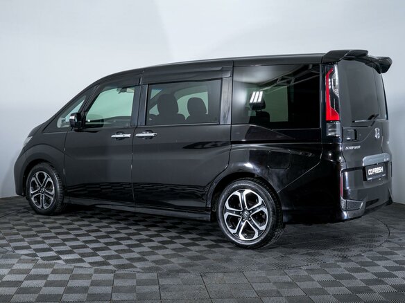 2016 Honda Stepwgn Spada V, чёрный, 2045000 рублей - вид 1