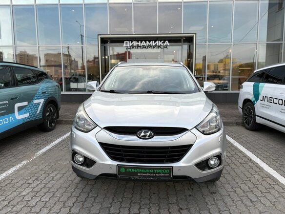 2014 Hyundai ix35 I Рестайлинг, серебристый, 1105000 рублей - вид 1
