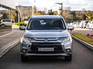 2018 Mitsubishi Outlander III Рестайлинг 2, серебристый, 1948777 рублей, вид 4
