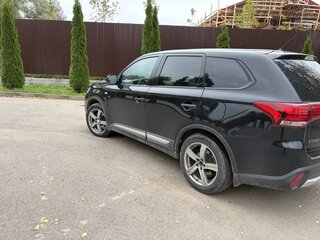 2015 Mitsubishi Outlander III Рестайлинг 2, чёрный, 1690000 рублей, вид 3